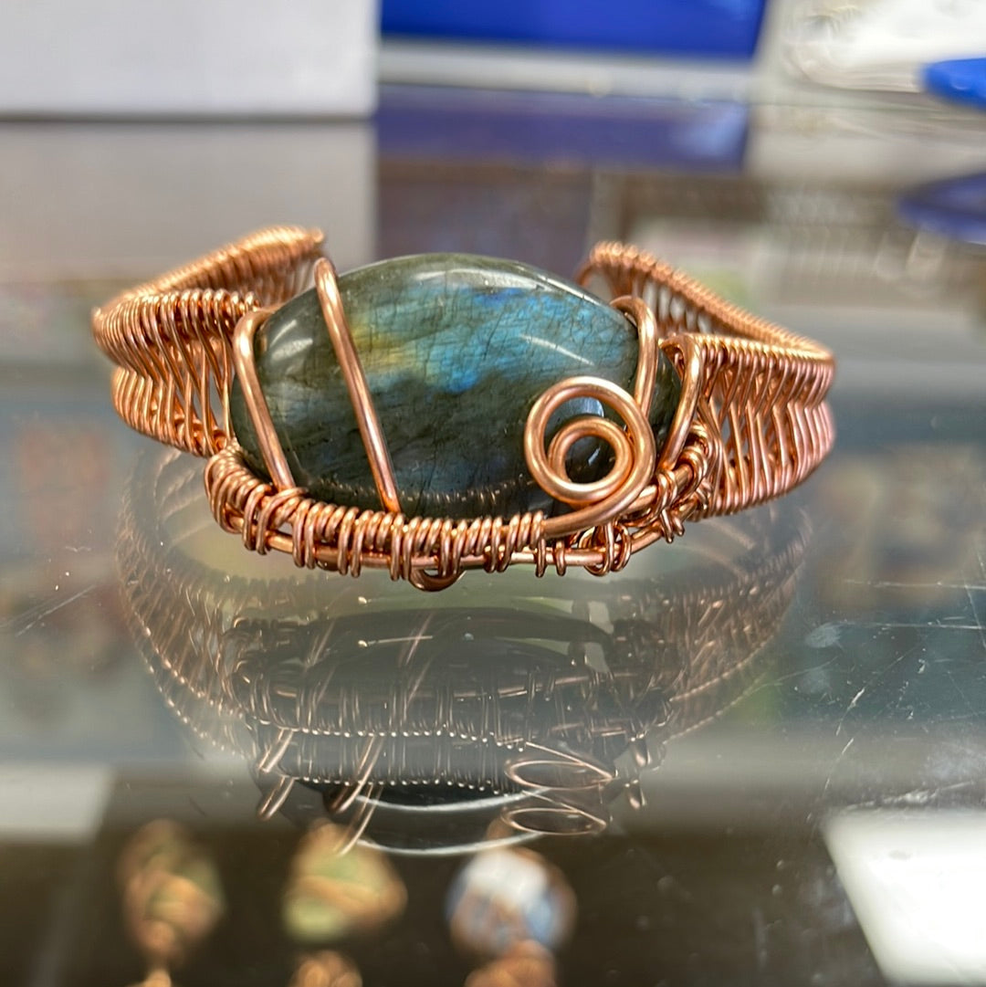 Labadorite Crystal Copper bracelet